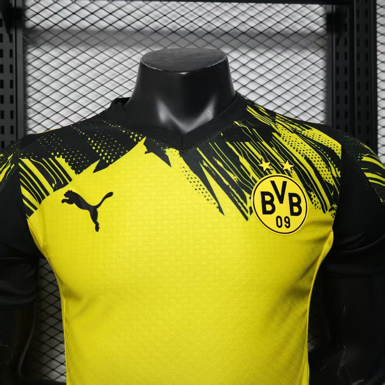 {Style No: 5823} Borussia Dortmund Home Kit 25/26 - Image 4