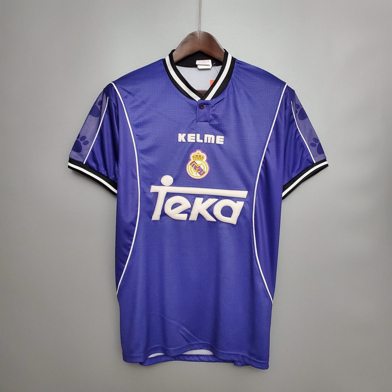 {Style No: 22318} Real Madrid Away Kit 97/98