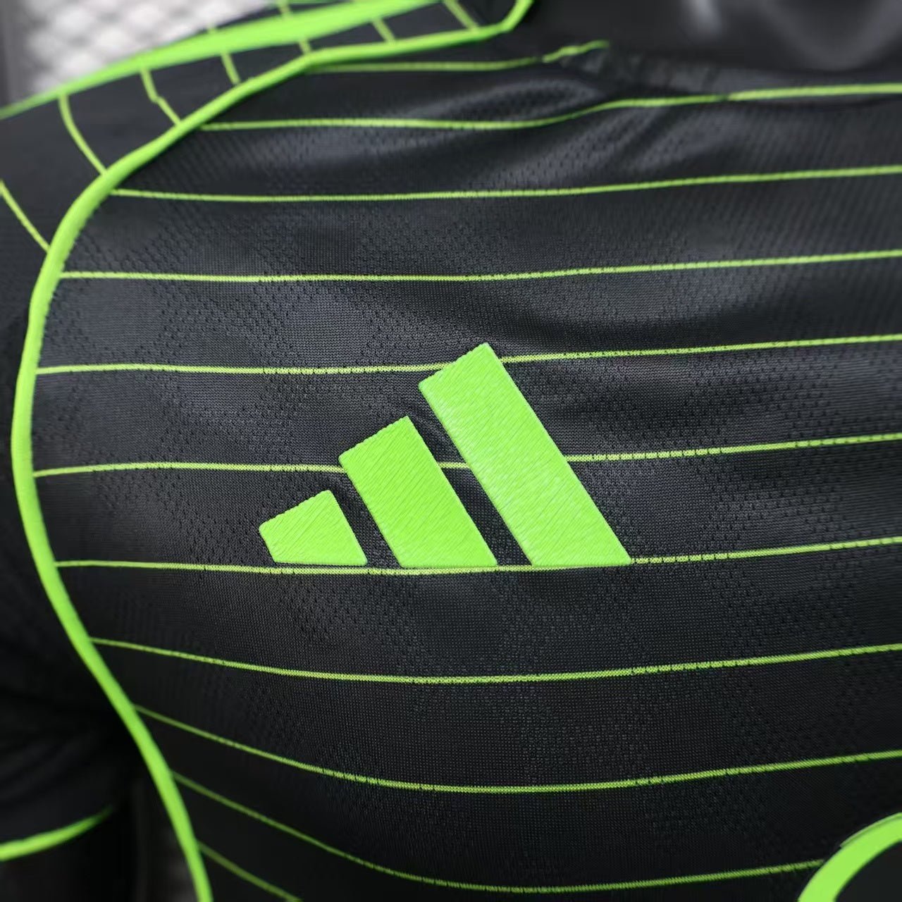 {Style No: 6591} Celtic Away Kit 25/26 - Image 3