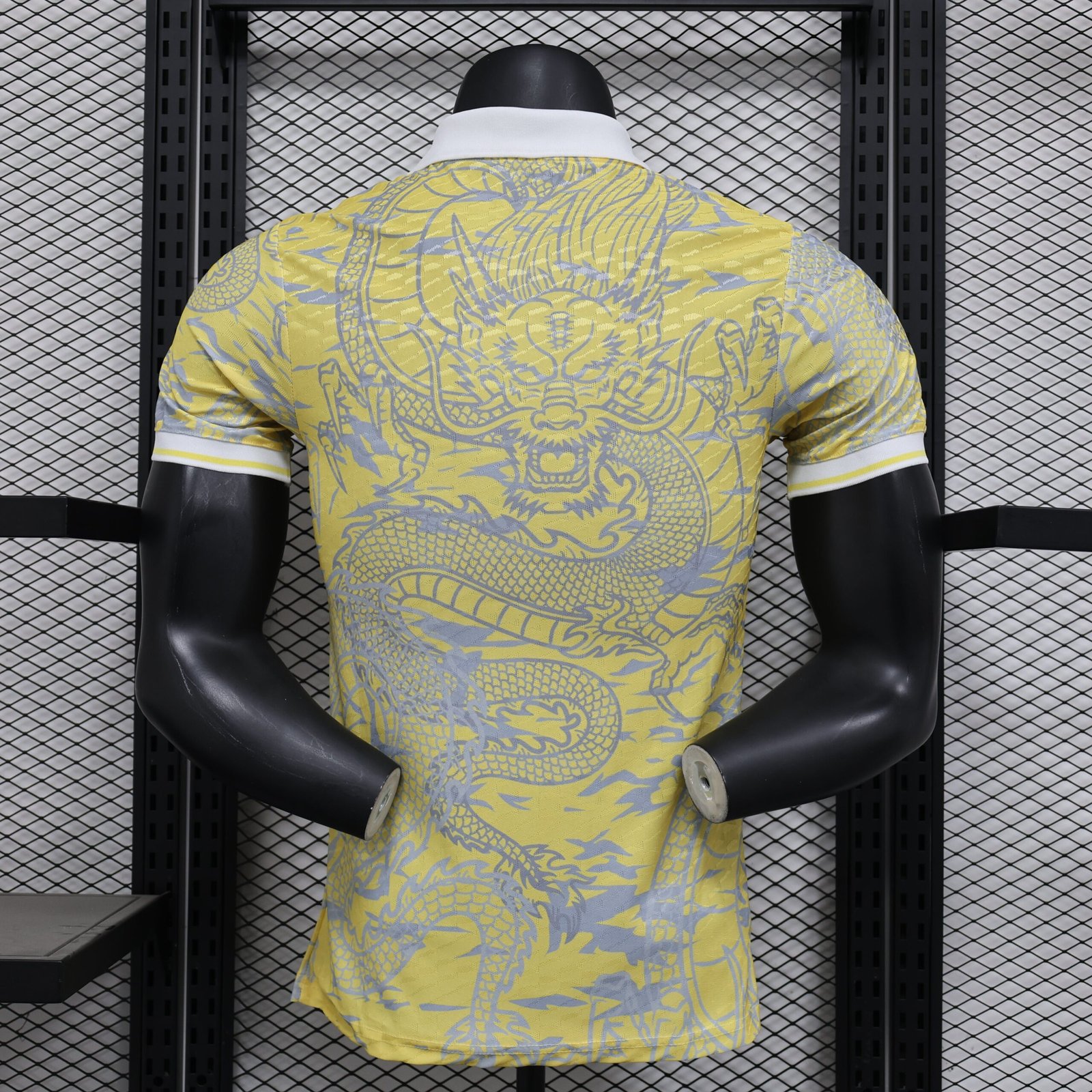 {Style No: 34858} Real Madrid “Drag??n Dorado” Kit 23/24 - Image 5