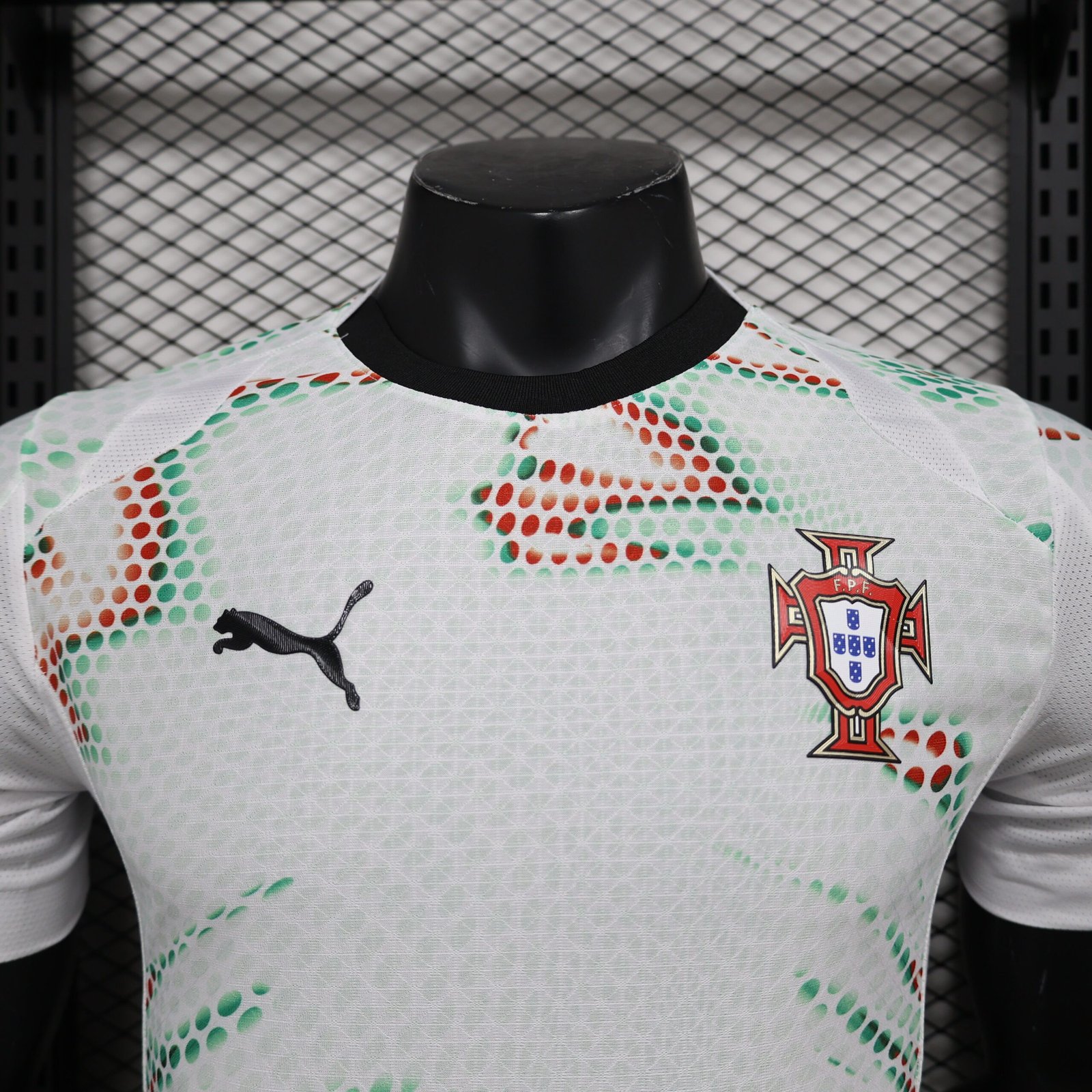{Style No: 7823} Portugal Away World Cup Kit 25/26 - Image 4