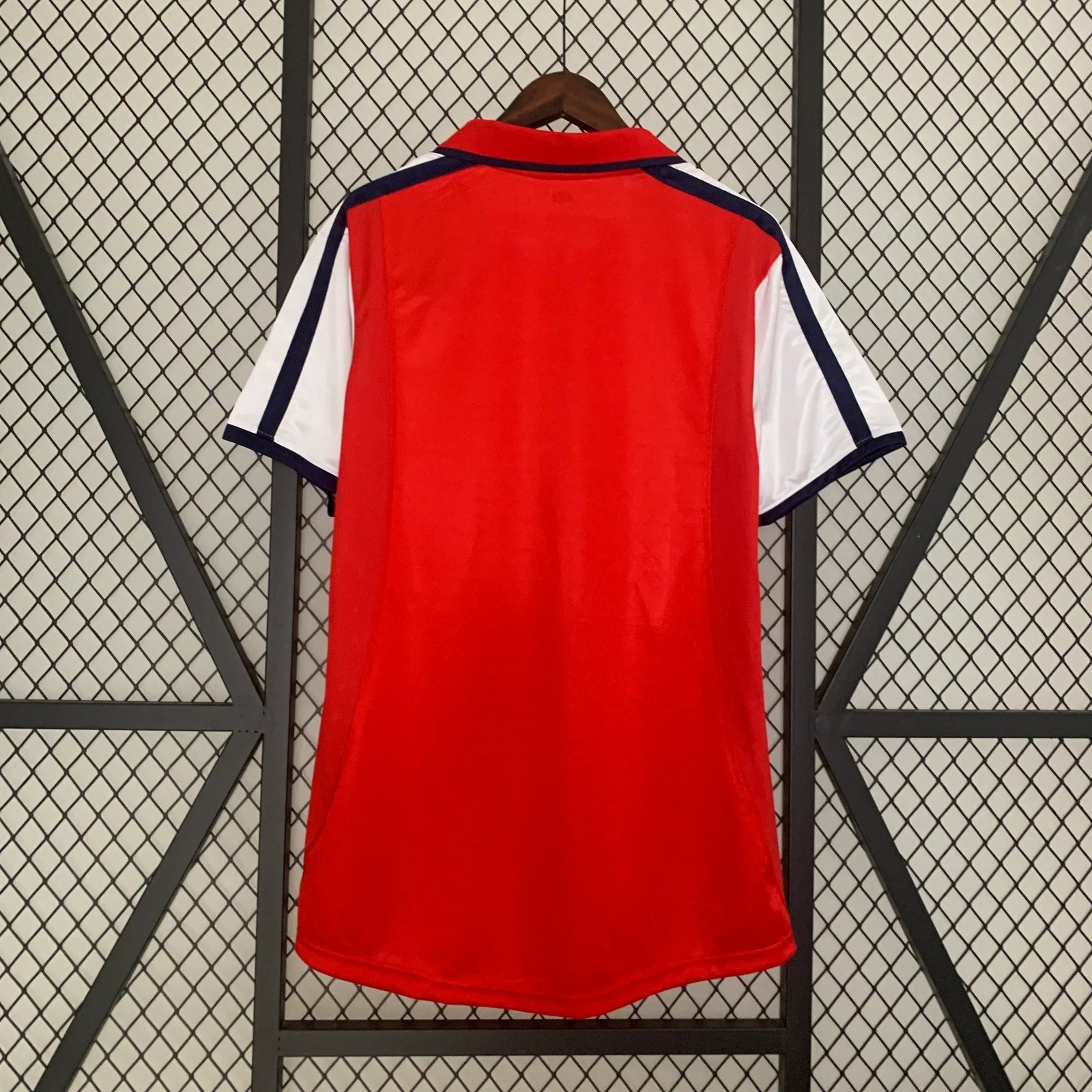 {Style No: 14182} Arsenal Home Kit 01/02 - Image 2