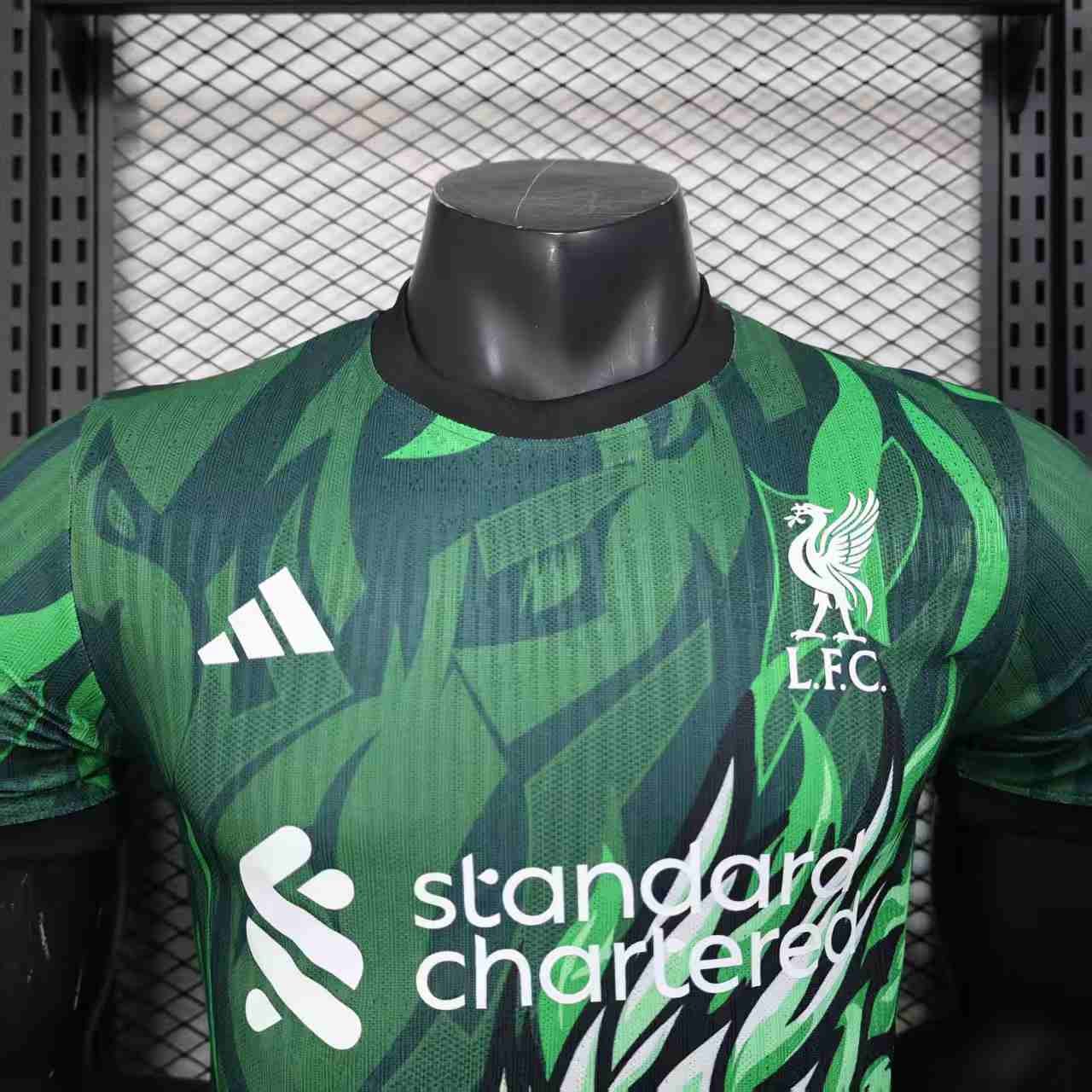 {Style No: 5567} Liverpool “Emerald Beast” Kit 25/26 - Image 4