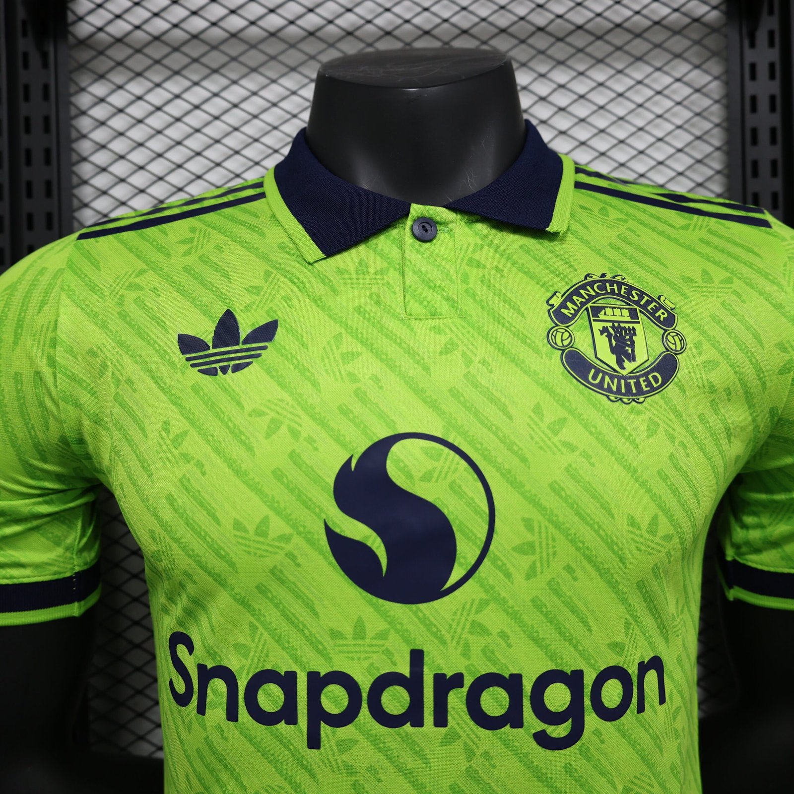 {Style No: 12290} Manchester United x Adidas Originals Kit 24/25 - Image 4