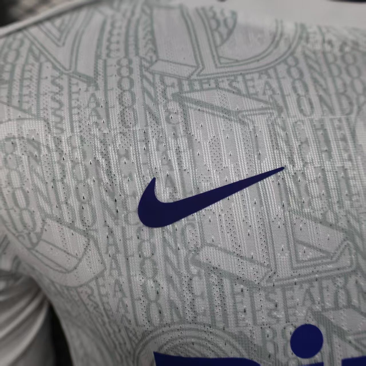 {Style No: 8325} Chelsea Pre-Match Kit 25/26 - Image 4