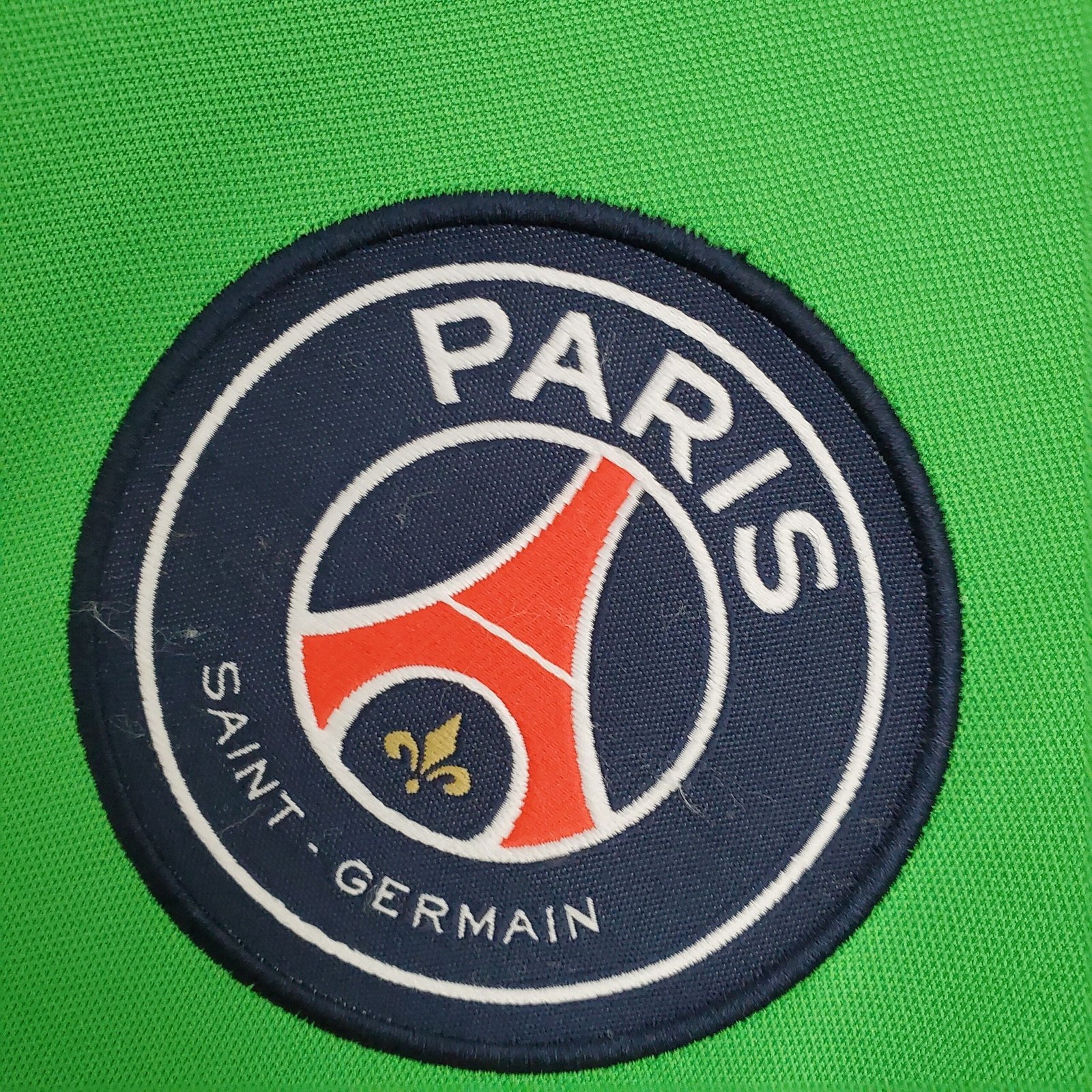 {Style No: 30881} Paris Saint-Germain Goalkeeper Kit 21/22 - Image 2