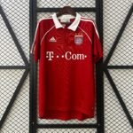 {Style No: 33562} Bayern Munich Home Kit 05/06