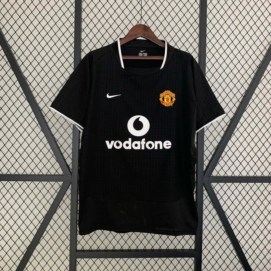 {Style No: 14861} Manchester United Away Kit 02/04