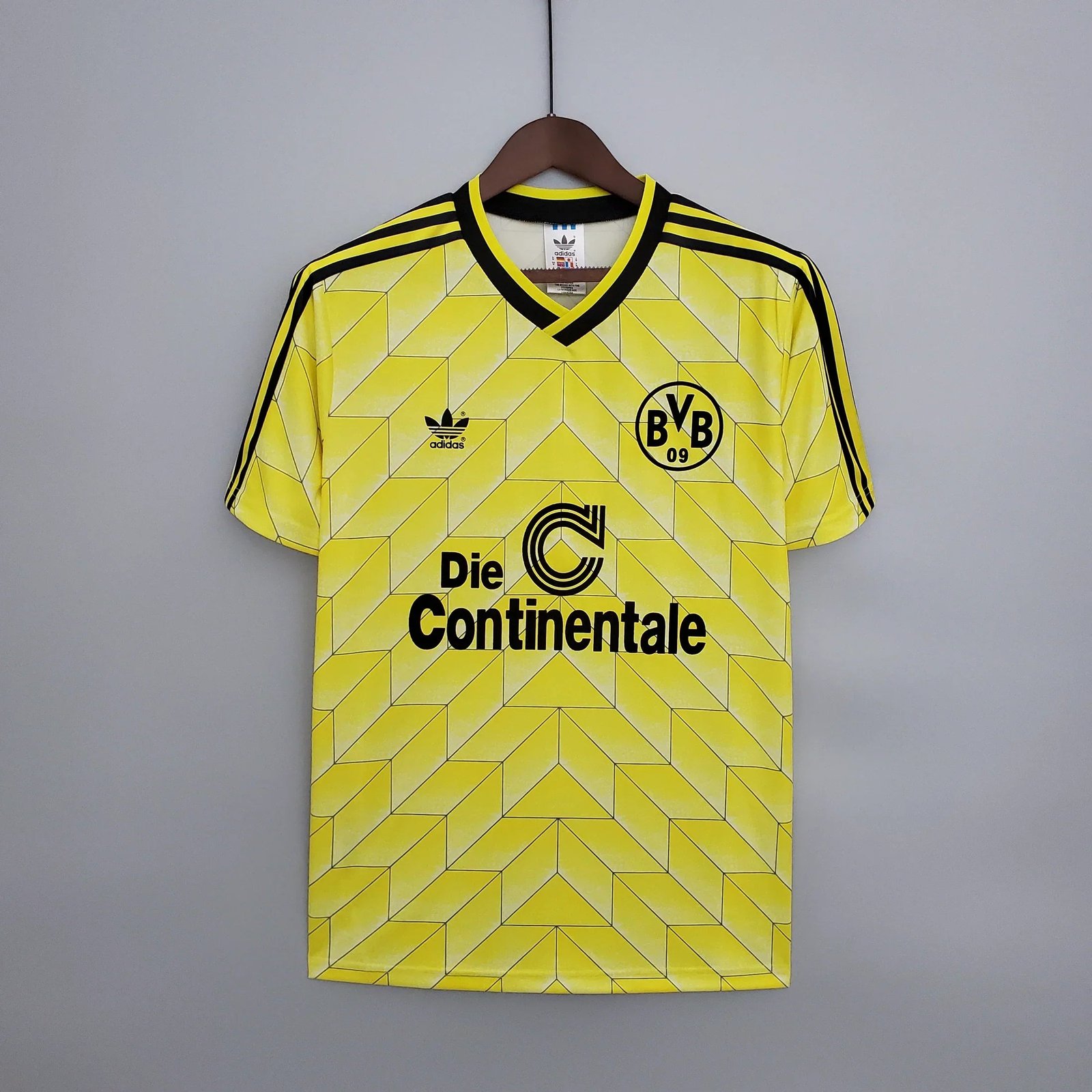 {Style No: 33855} Borussia Dortmund Home Kit 88/89