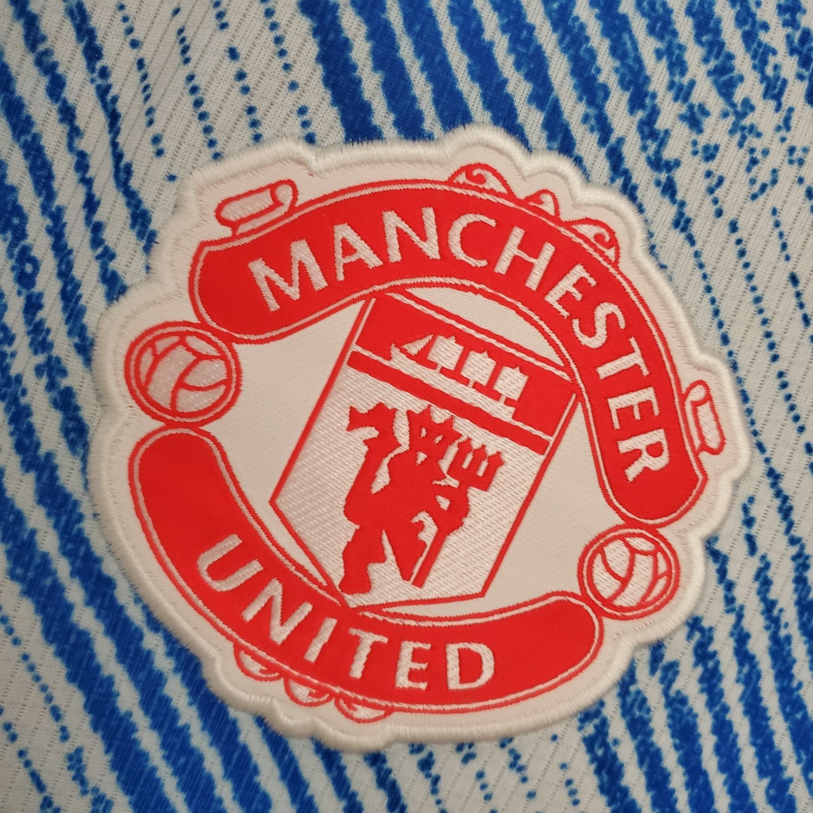 {Style No: 15414} Manchester United Away Kit 21/22 - Image 2