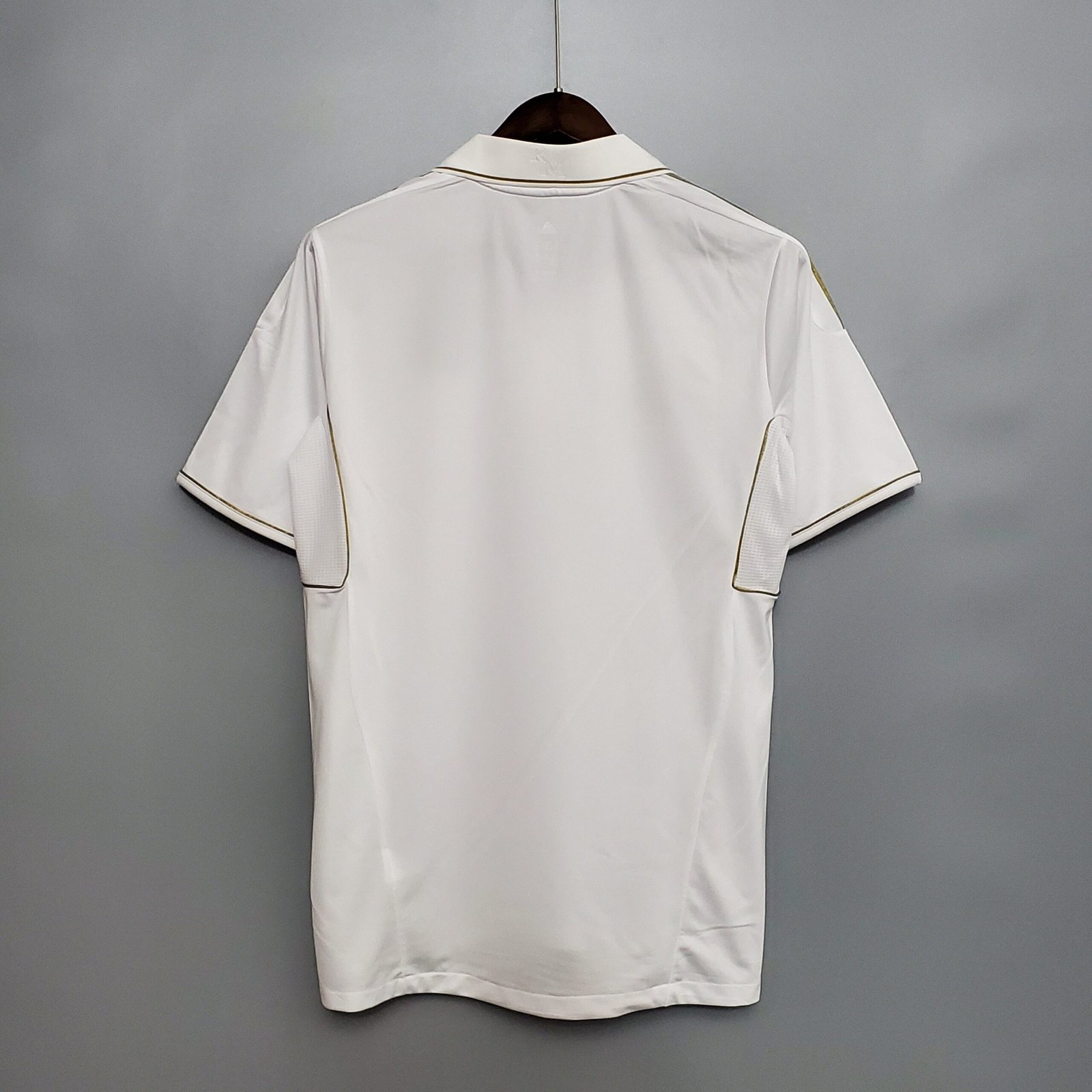 {Style No: 22254} Real Madrid Home Kit 11/12 - Image 3