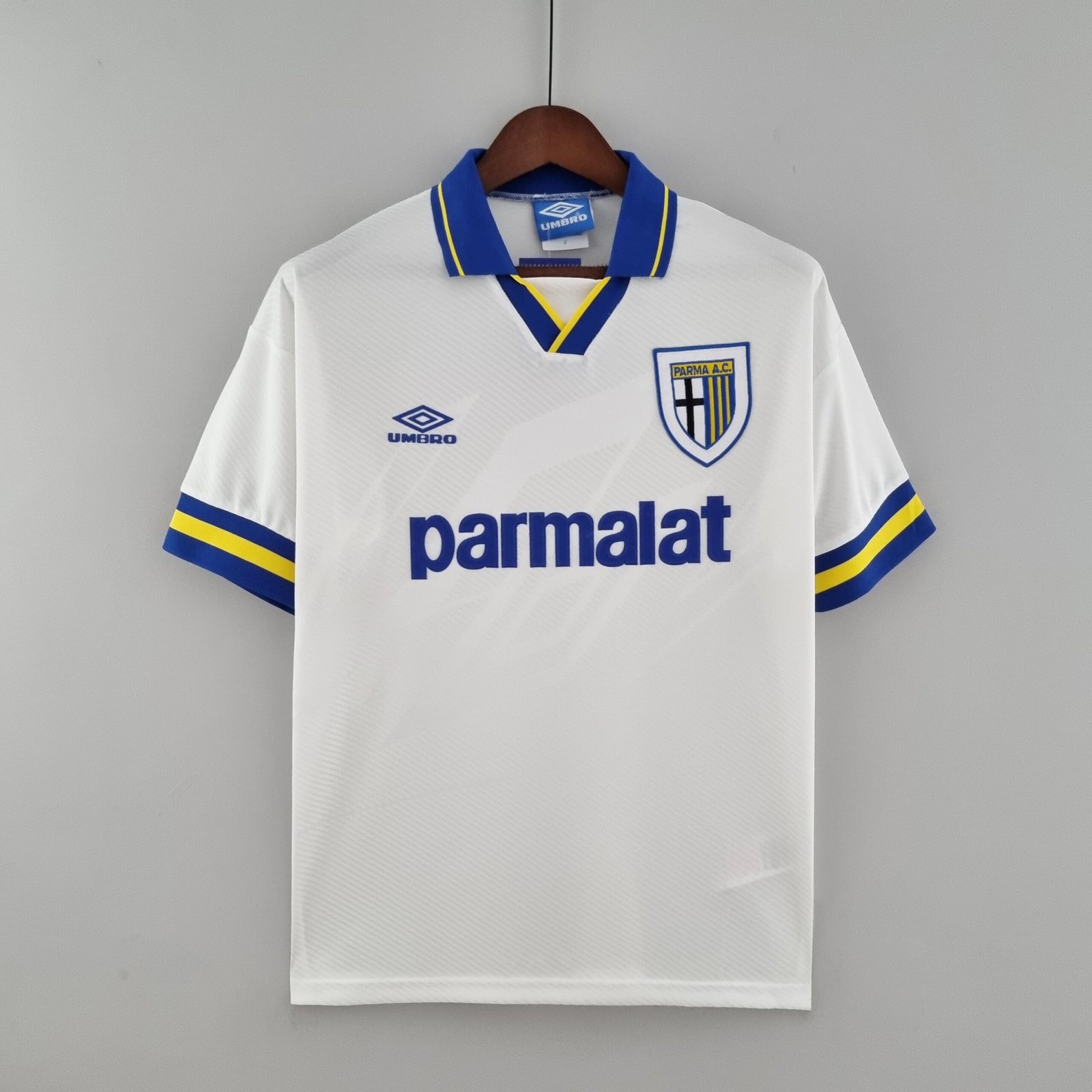 {Style No: 25843} Parma Away Kit 93/95