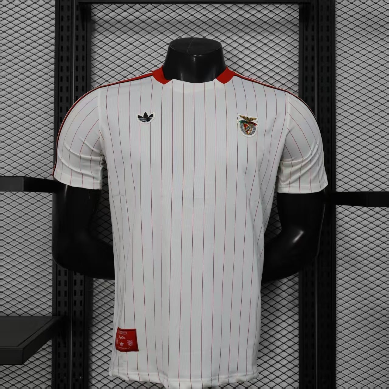 {Style No: 8105} Benfica ??TERRACE ICONS?? Kit 25/26