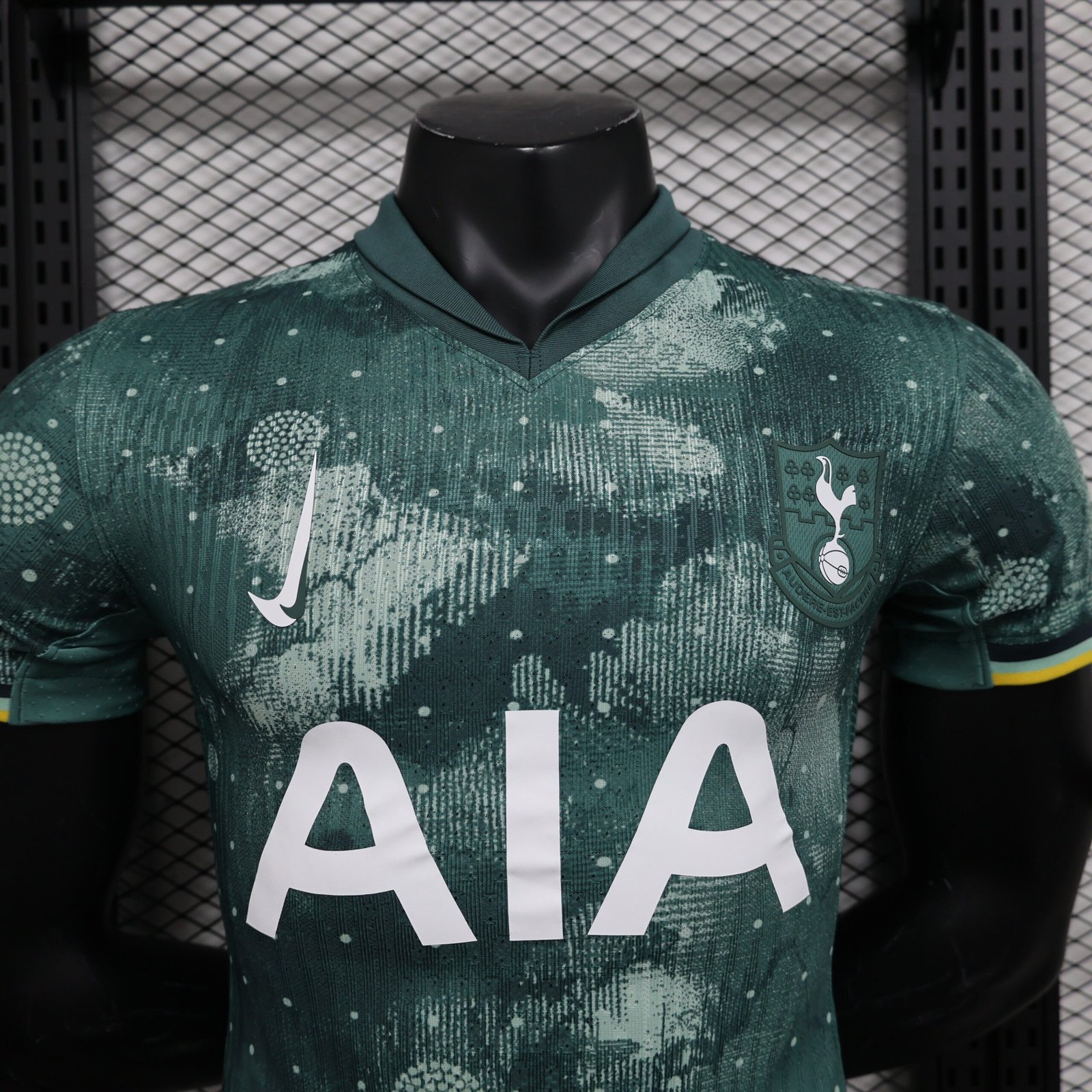 {Style No: 11616} Tottenham Hotspur Third Kit 24/25 - Image 3
