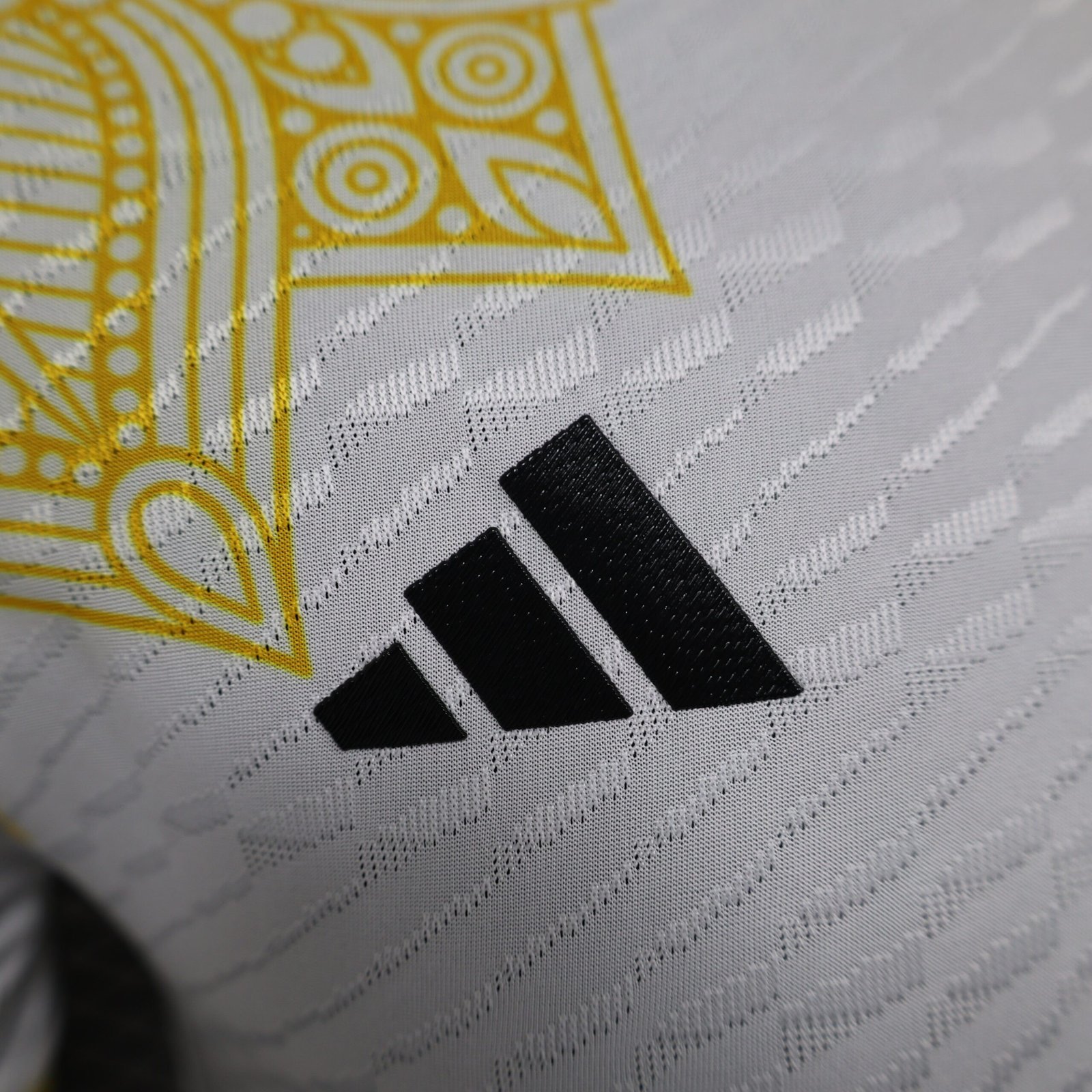 {Style No: 35442} Real Madrid Special Kit “Snake” 24/25 - Image 4