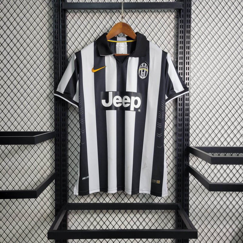 {Style No: 24971} Juventus Home Kit 14/15