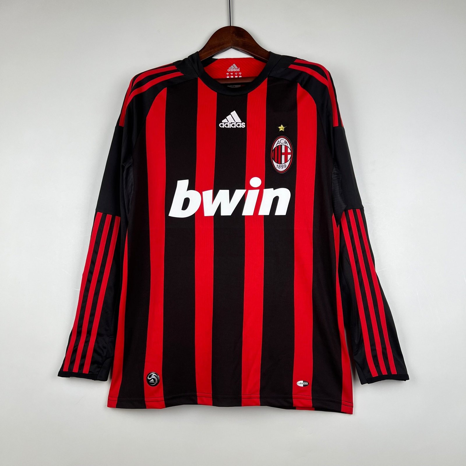 {Style No: 25469} AC Milan Home Kit 08/09