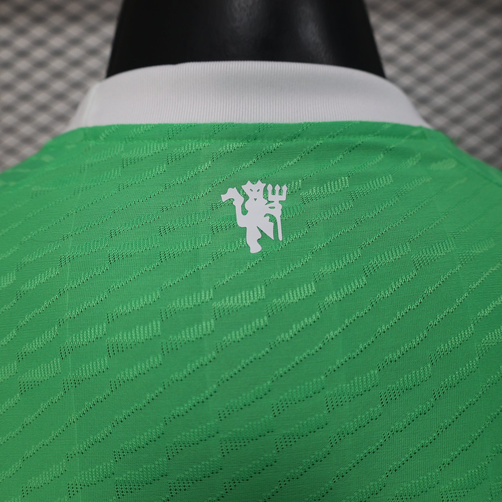 {Style No: 5505} Manchester United Goalkeeper Kit 25/26 - Image 6