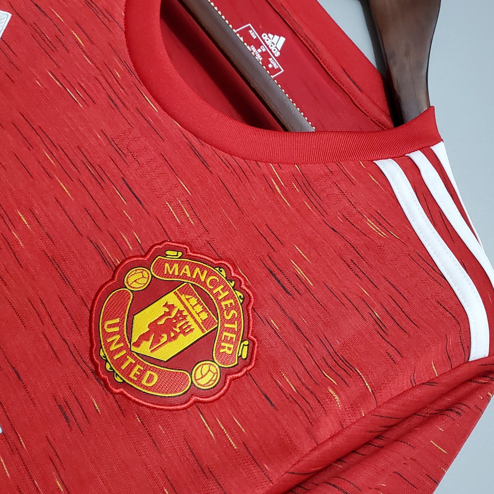 {Style No: 13174} Manchester United Home Kit 20/21 - Image 2