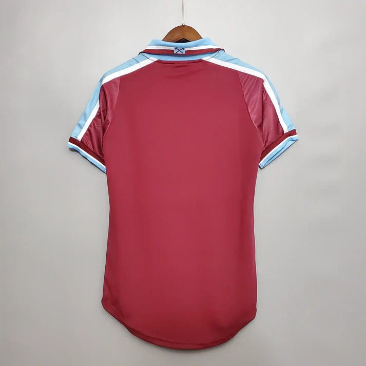 {Style No: 15237} West Ham United Home Kit 99/01 - Image 2