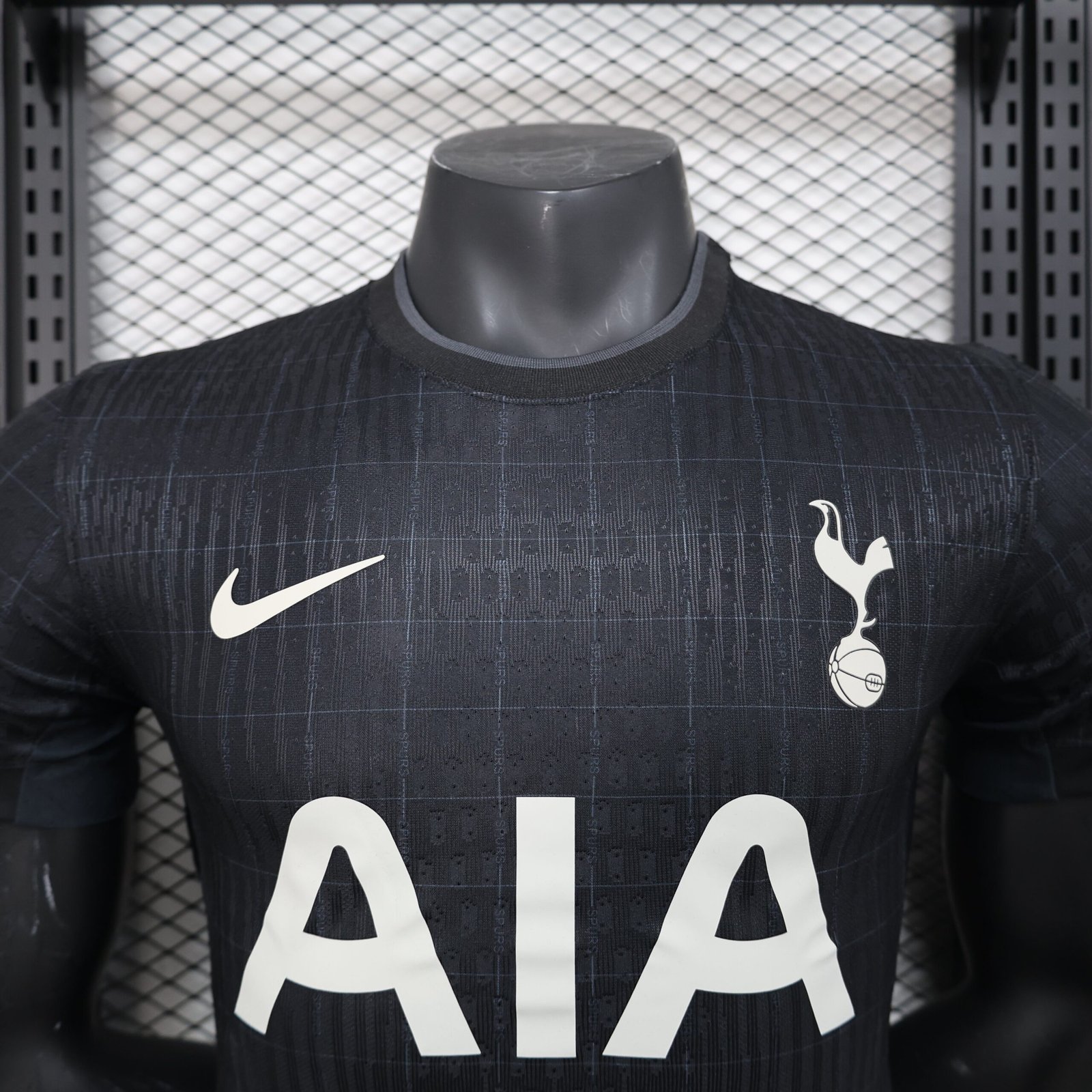 {Style No: 7695} Tottenham Hotspur Away Kit 25/26 - Image 4