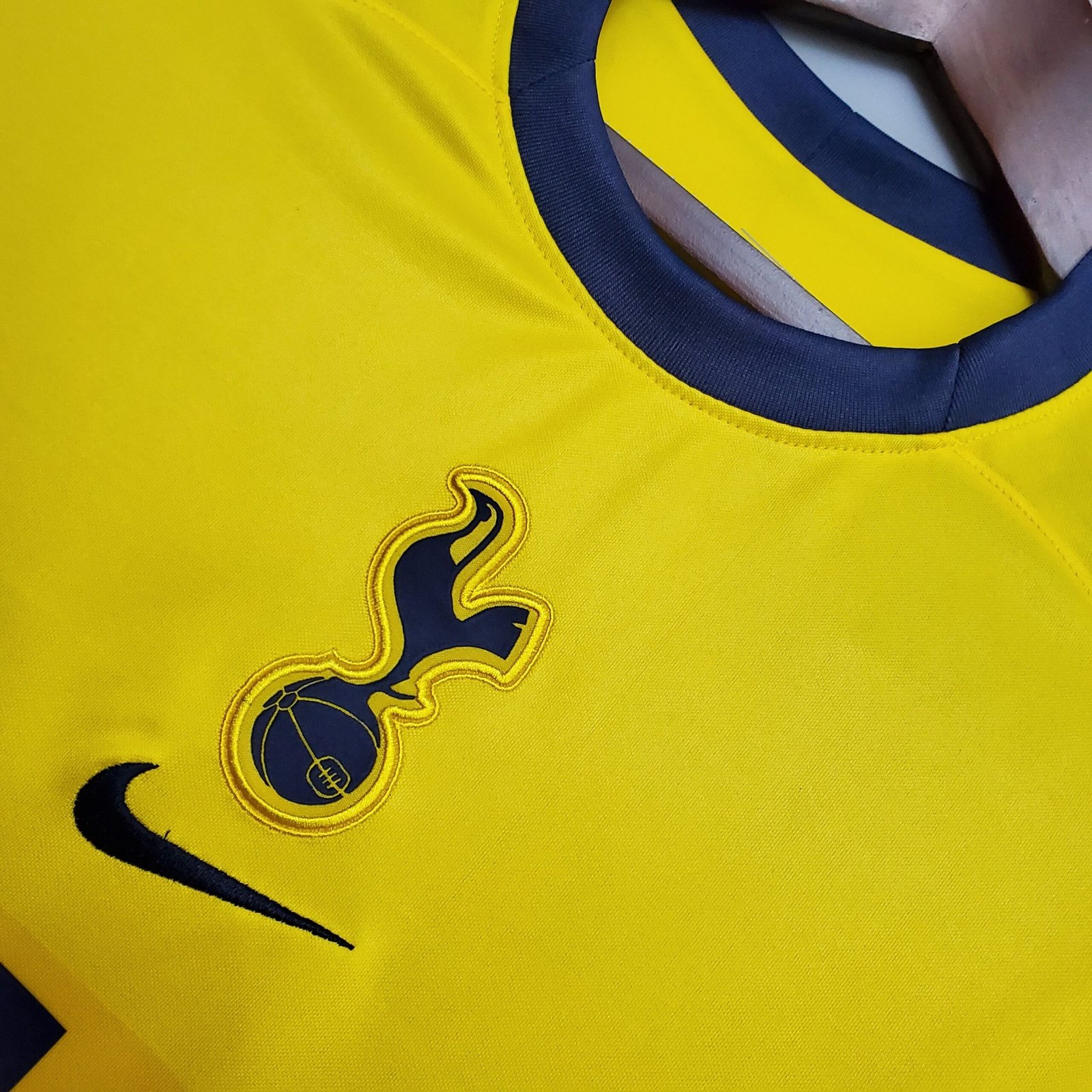 {Style No: 13397} Tottenham Hotspur Third Kit 20/21 - Image 2