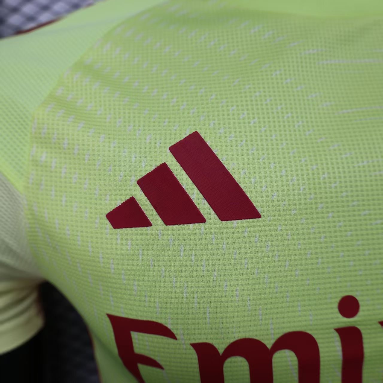 {Style No: 7063} Arsenal Goalkeeper Kit 25/26 - Image 3