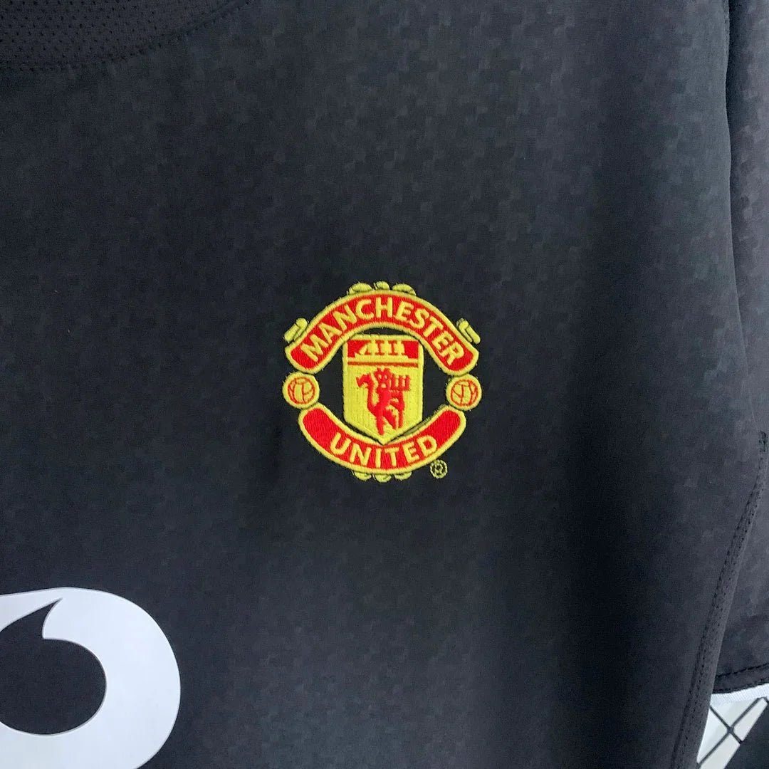 {Style No: 14861} Manchester United Away Kit 02/04 - Image 2