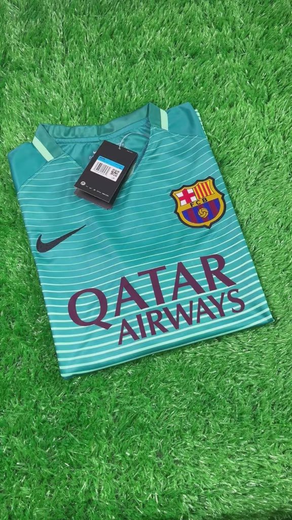 {Style No: 21738} Barcelona Third Kit 16/17 - Image 3