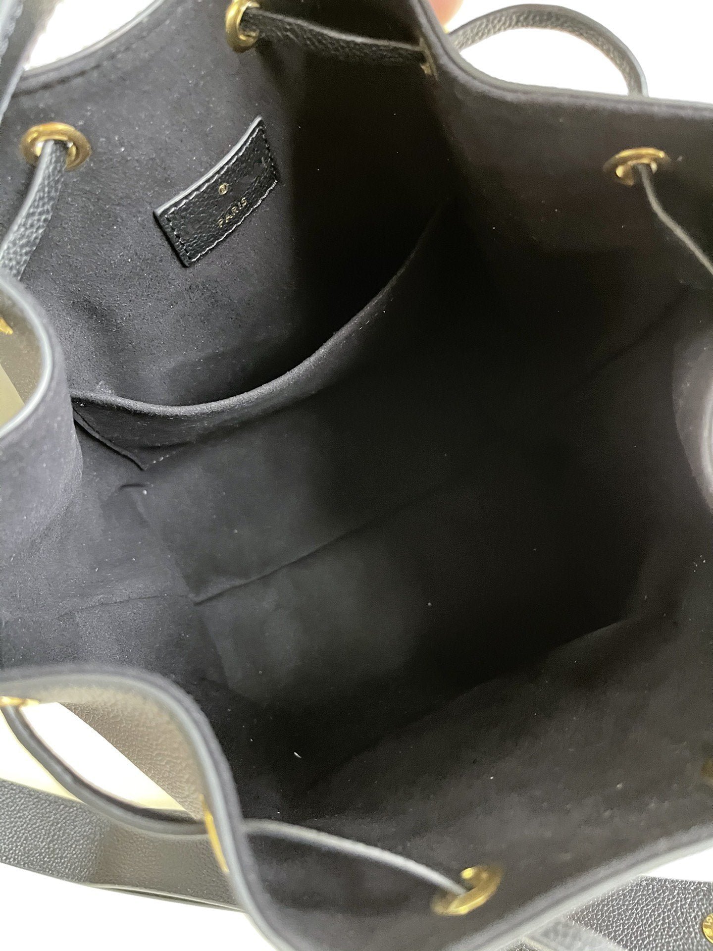 {Style No: RZZSVIES} LV LOCKME BUCKET 23 BLACK GRAINED CALF SKIN - Image 8