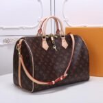 {Style No: LHW41MNJ} SPEEDY BANDOULIERE 35 MONOGRAM CANVAS