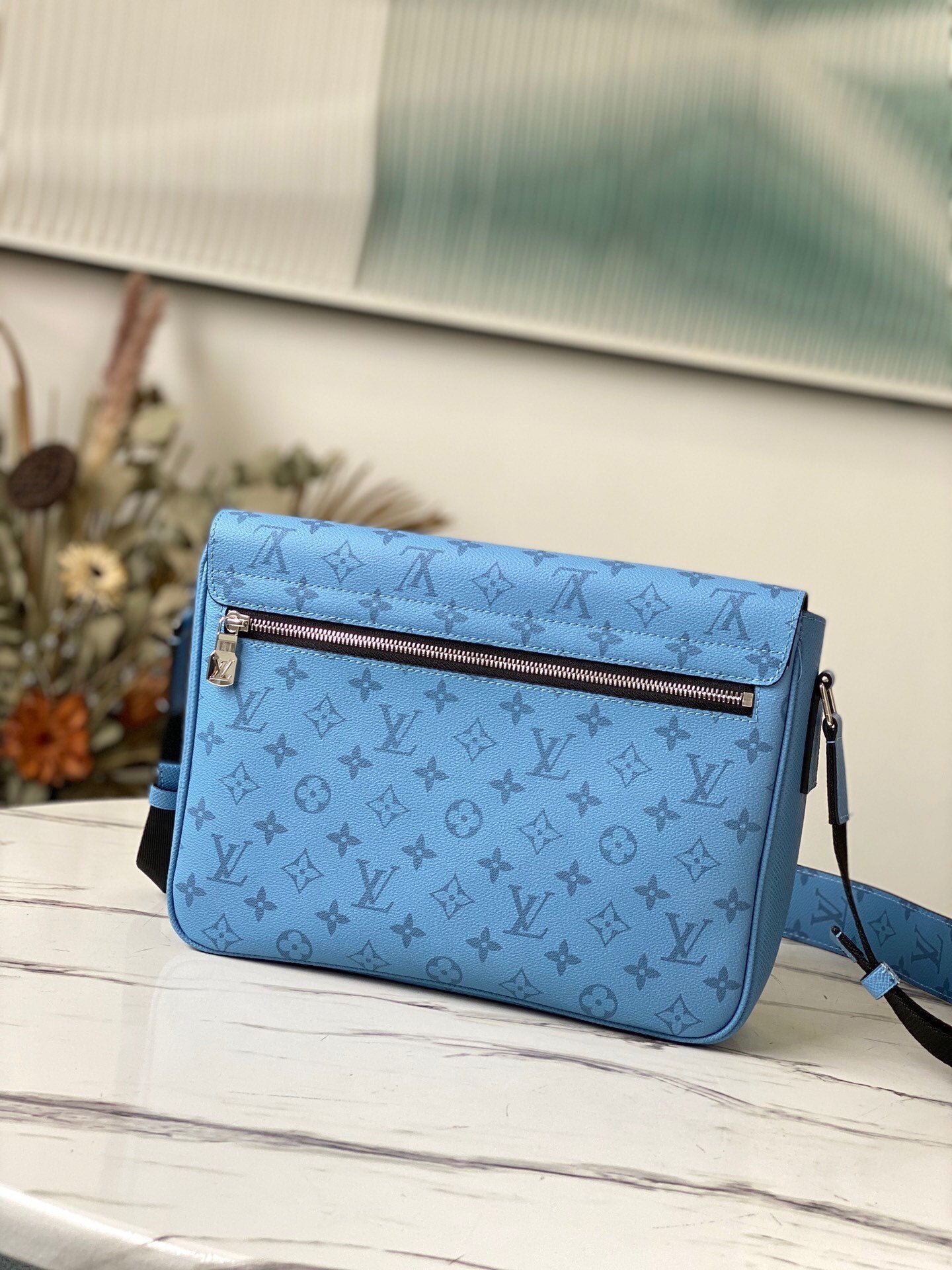 {Style No: RG1R246V} MESSENGERAMA 29CM TAIGARAMA DENIM BLUE - Image 3