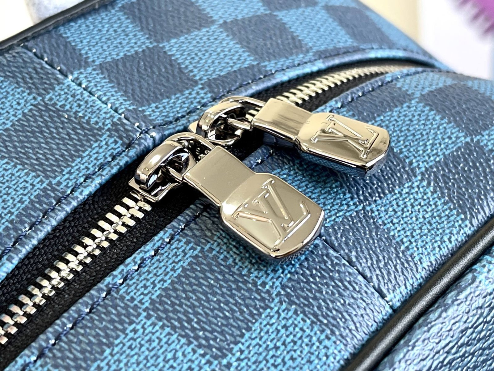{Style No: J2FAA5B5} CAMPUS BACKPACK 30 NAVY DAMIER GRAPHITE - Image 3