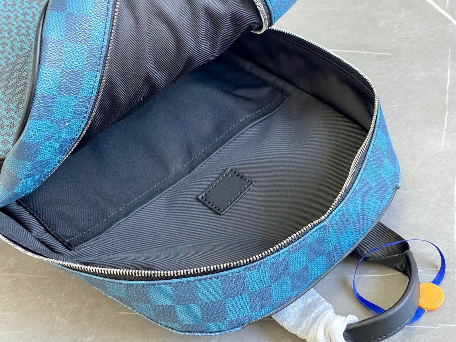 {Style No: J2FAA5B5} CAMPUS BACKPACK 30 NAVY DAMIER GRAPHITE - Image 6