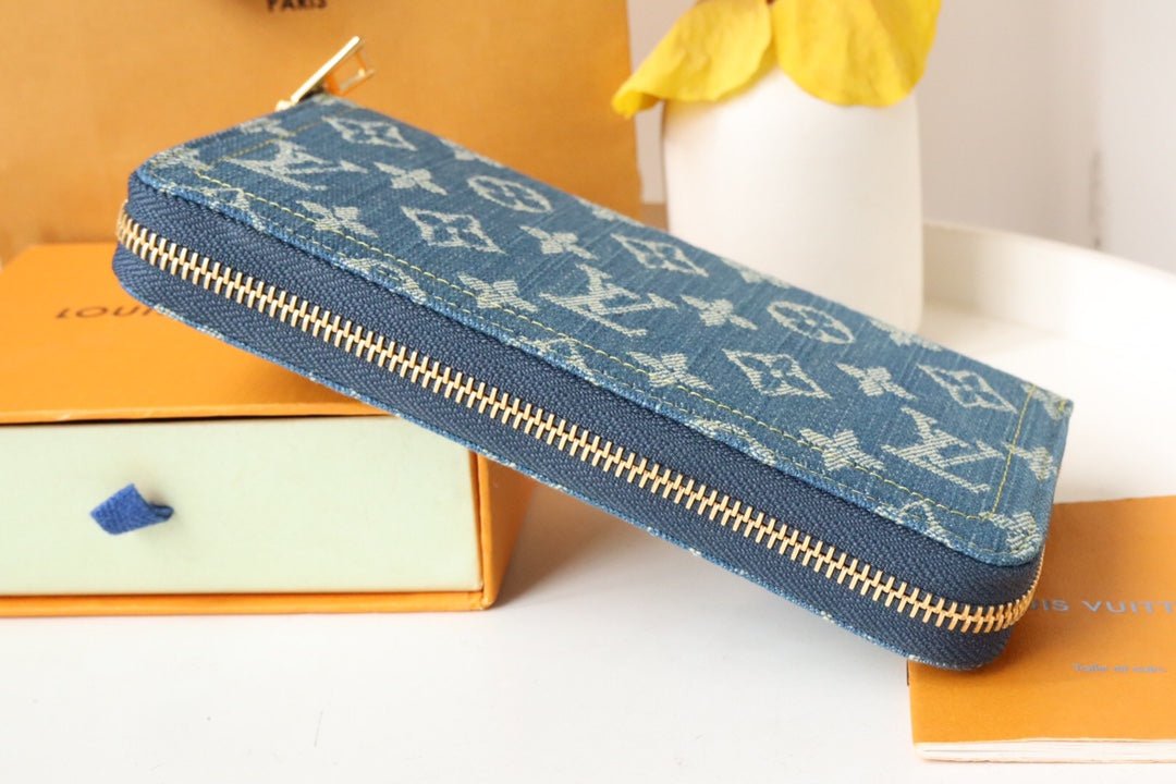 {Style No: 6QEAM2L3} LV MONOGRAM DENIM LEATHER 19CM LONG WALLET - Image 4