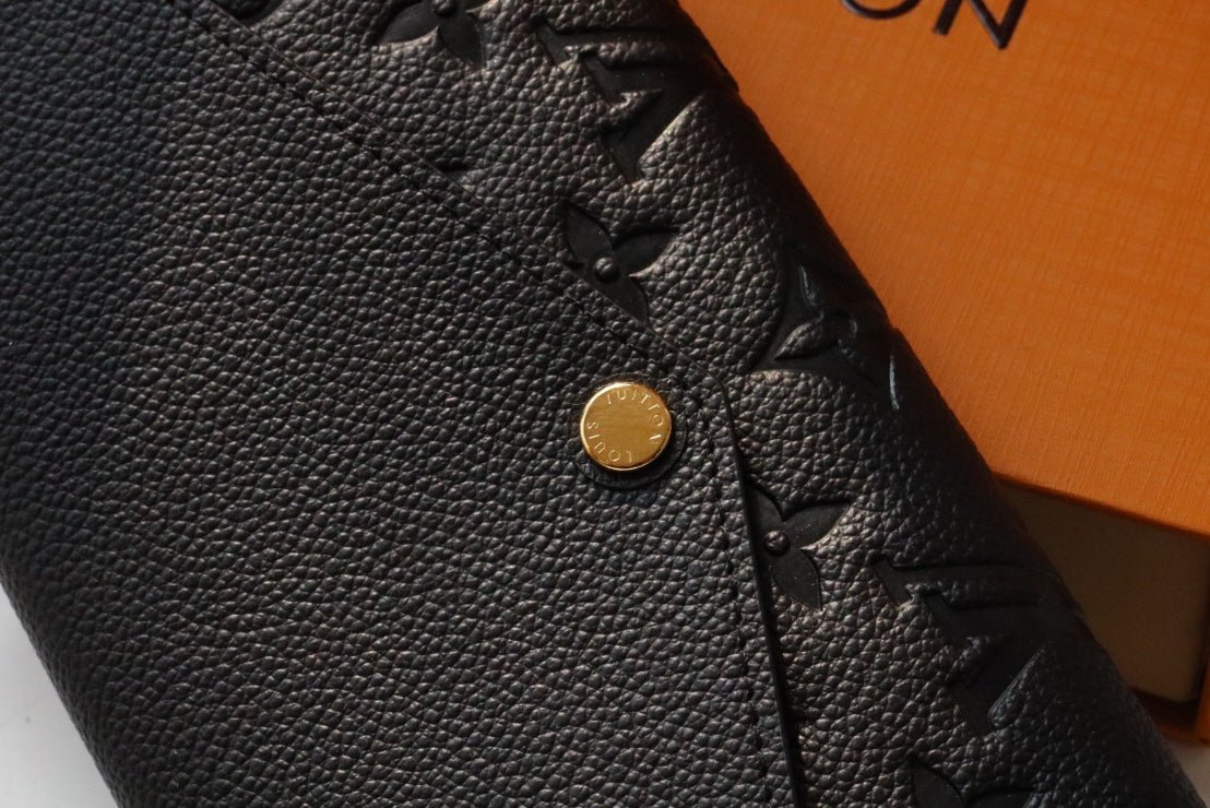 {Style No: VCZHPRM9} LV SARAH MONOGRAM EMPREINTE LEATHER 19CM - Image 3