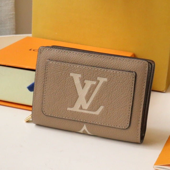 {Style No: 2IAJG31Z} CLEA WALLET 12CM BEIGE LARGE MONOGRAM EMPREINTE LEATHER