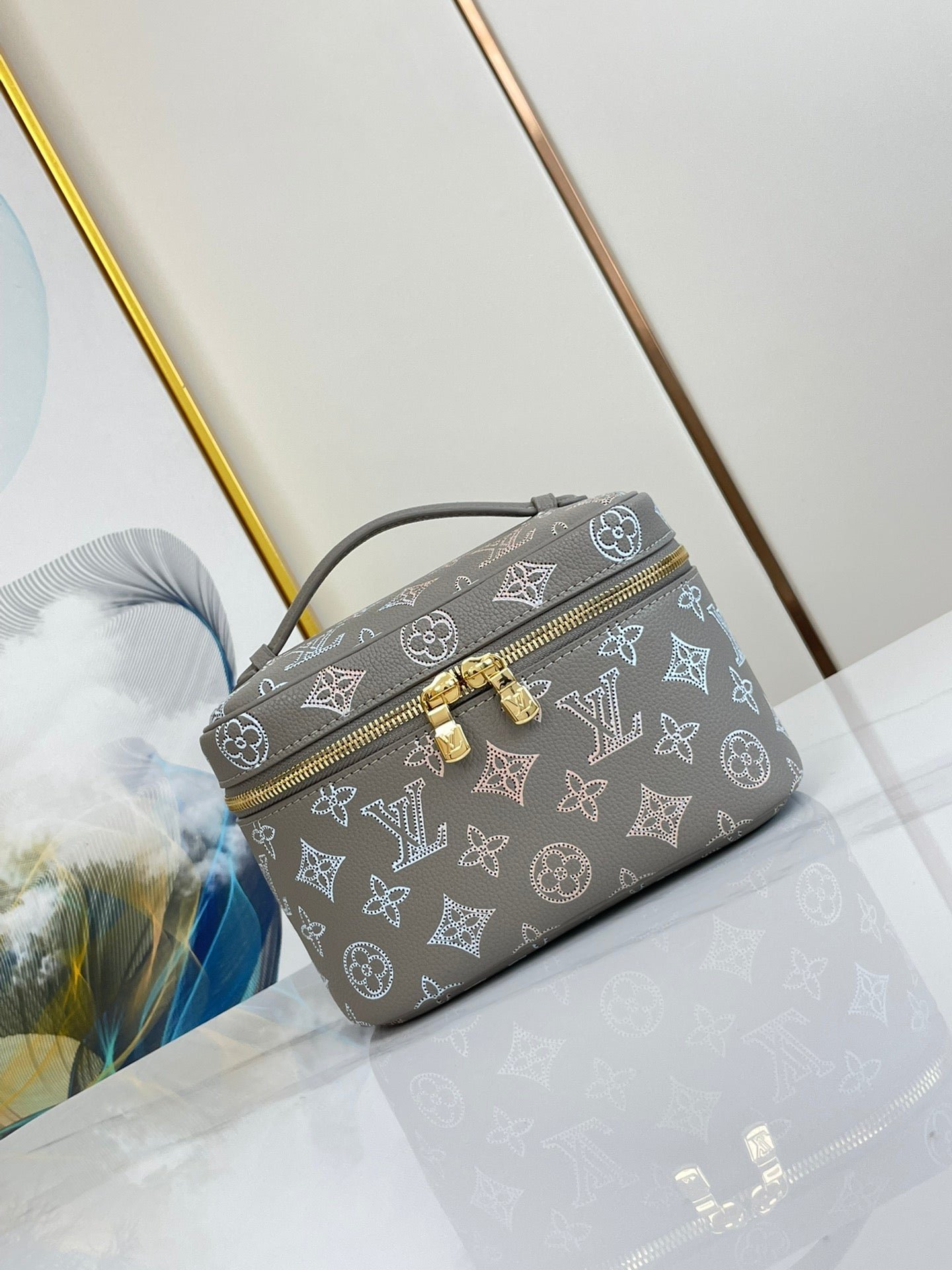 {Style No: PMNLR1QW} NICE MINI 20 MAHINA CALFSKIN - Image 2