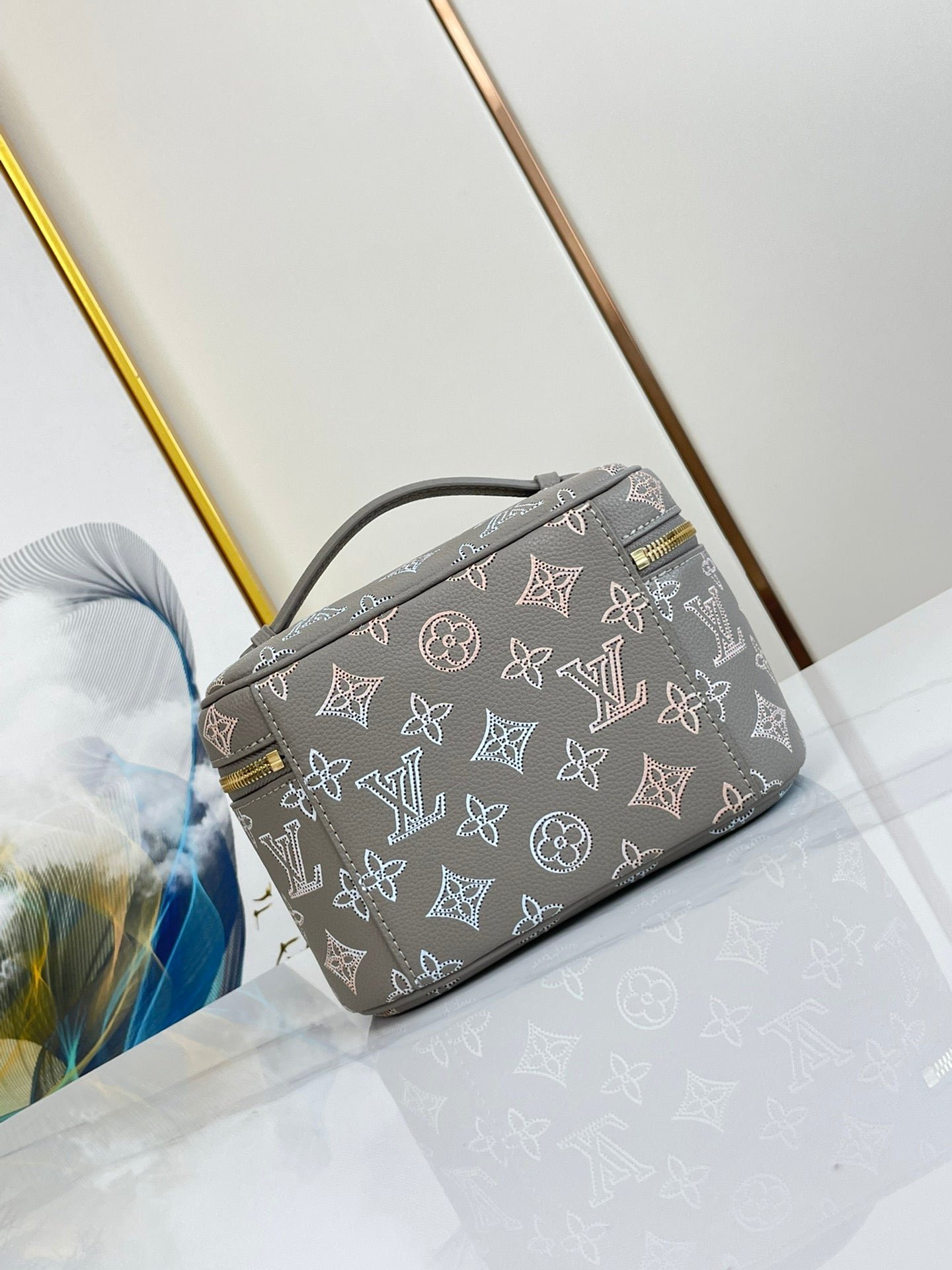 {Style No: PMNLR1QW} NICE MINI 20 MAHINA CALFSKIN - Image 3