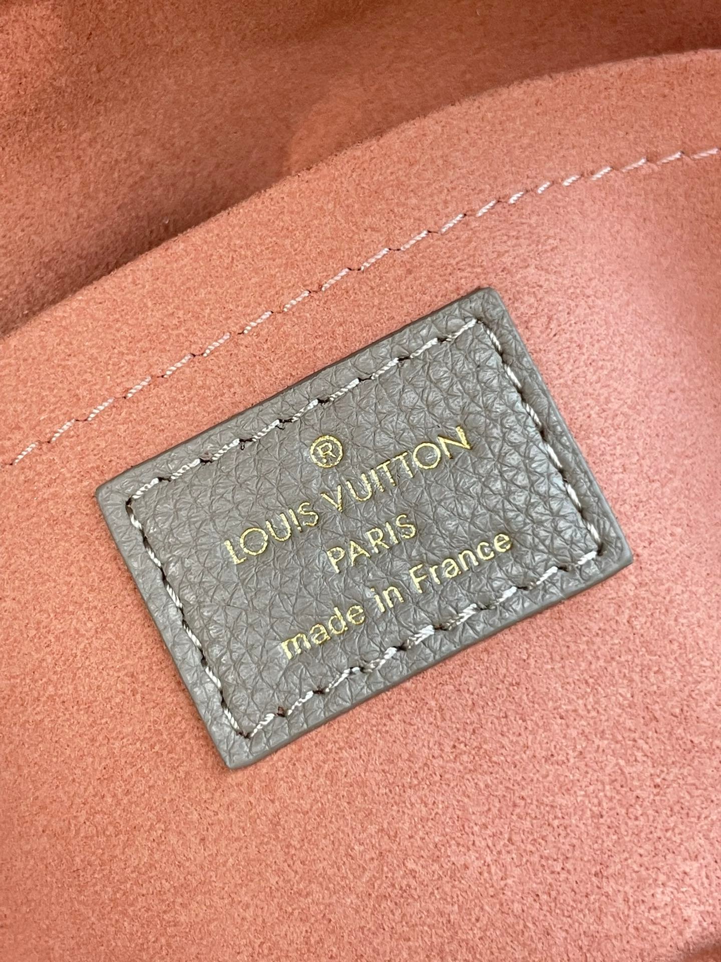 {Style No: PMNLR1QW} NICE MINI 20 MAHINA CALFSKIN - Image 9