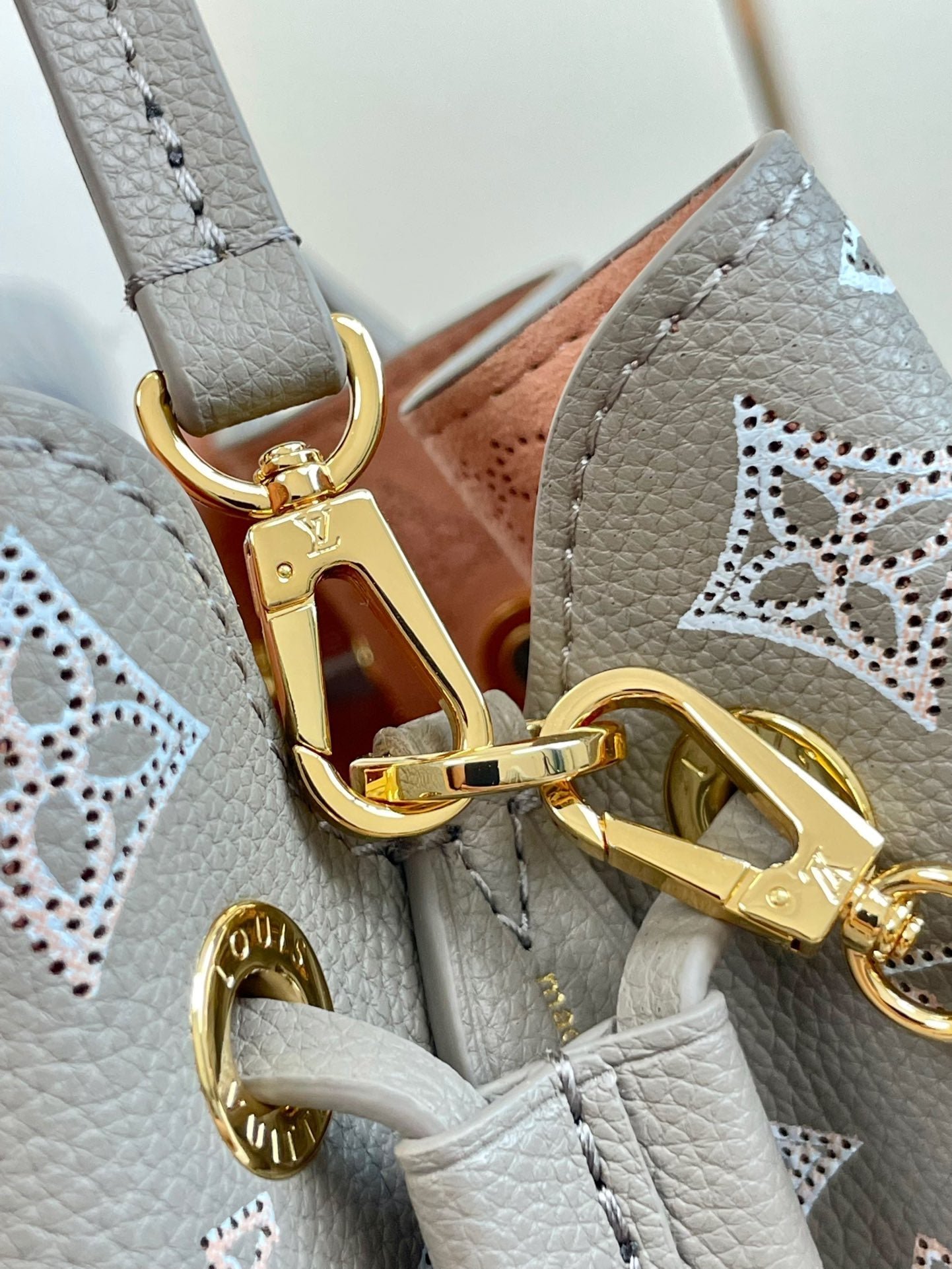 {Style No: GQOKPRFH} BELLA 19 MAHINA CALFSKIN - Image 7