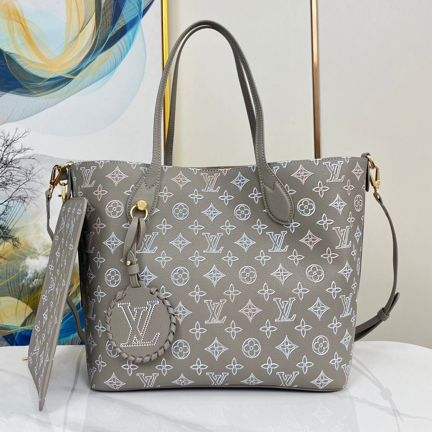 {Style No: GJY4VXIQ} BLOSSOM MM 30 MAHINA CALFSKIN