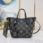 {Style No: 5OVH2K9T} BLOSSOM PM 20 BLACK MAHINA CALFSKIN