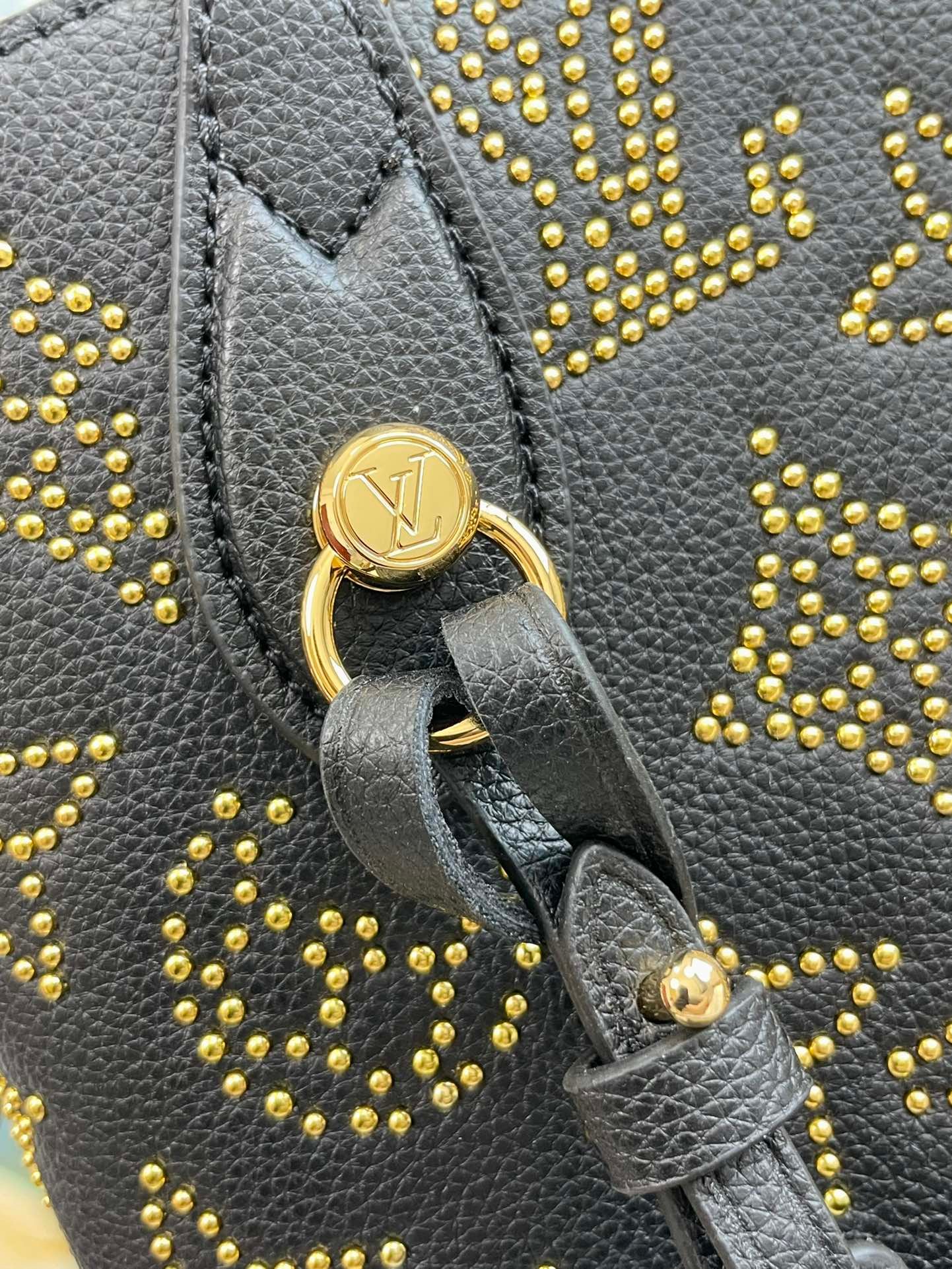 {Style No: 3IQNMRLZ} BLOSSOM MM 30 BLACK MAHINA CALFSKIN - Image 7