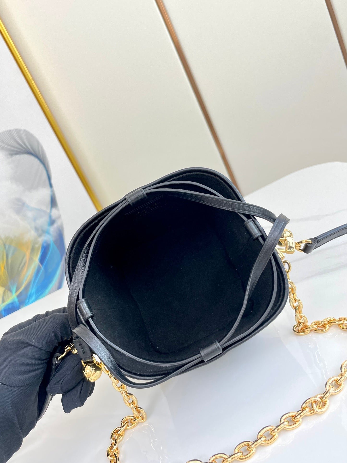 {Style No: 5K972YXI} NOE PURSE 11.5 NANO CHARM BLACK CALFSKIN - Image 8