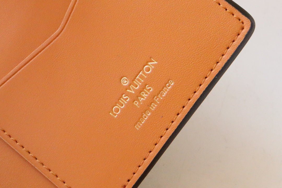 {Style No: JY9XORZD} VERTICAL WALLET CAPUCINES BLACK - Image 6