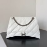 {Style No: MTEB55RR} CRUSH CHAINED BAG 32 IN WHITE QUILTED CRUSHED CALFSKIN SILVER HARDWARE