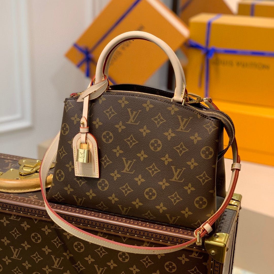 {Style No: C9I9CV42} PETIS PALAIS 29 BROWN MONOGRAM CANVAS