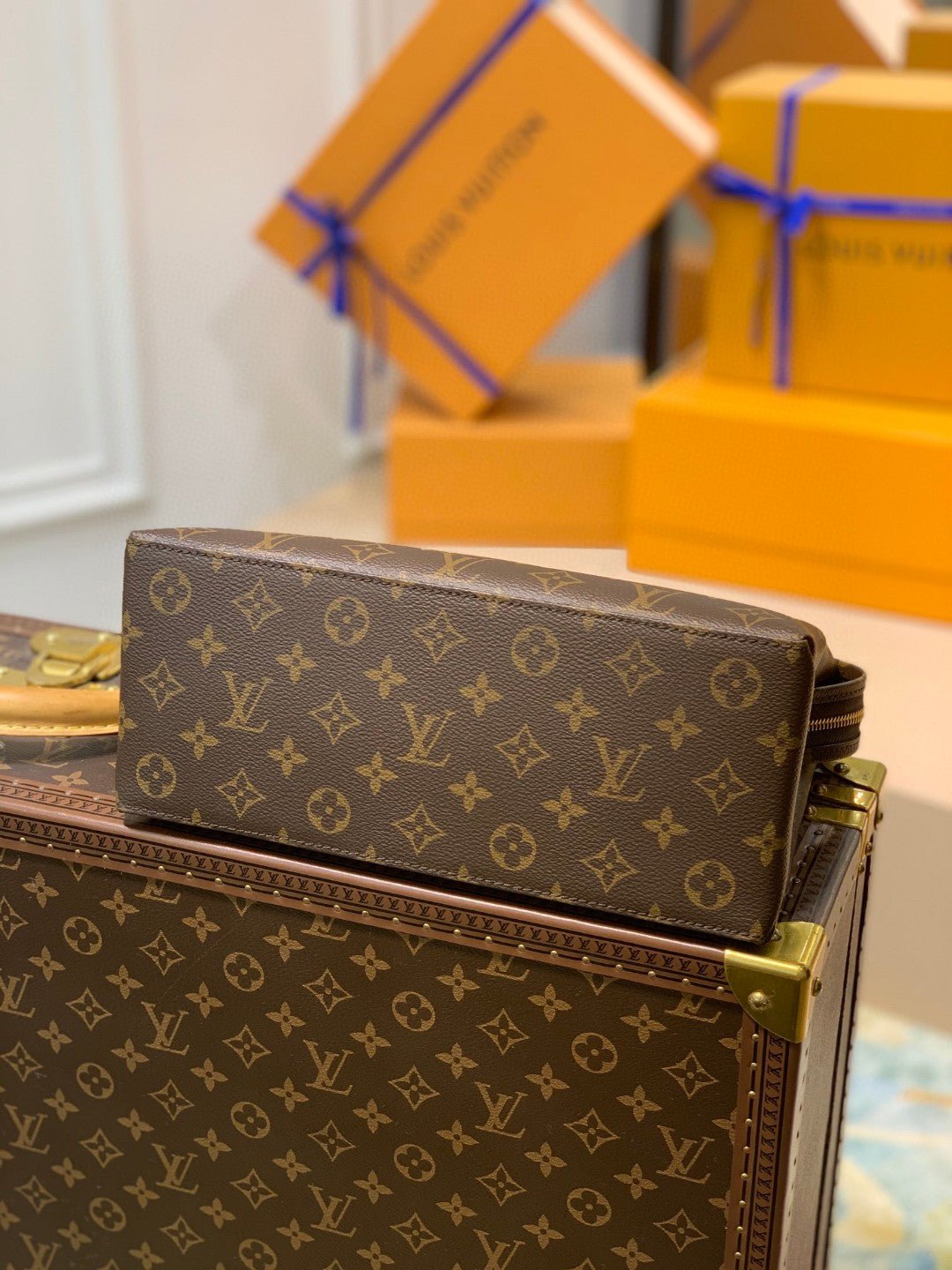 {Style No: C9I9CV42} PETIS PALAIS 29 BROWN MONOGRAM CANVAS - Image 5