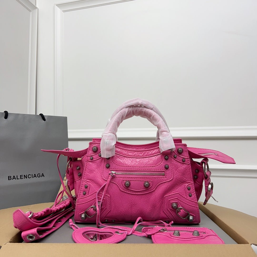 {Style No: 5QRBFSFC} NEO CAGOLE 26 IN DEEP PINK LAMBSKIN
